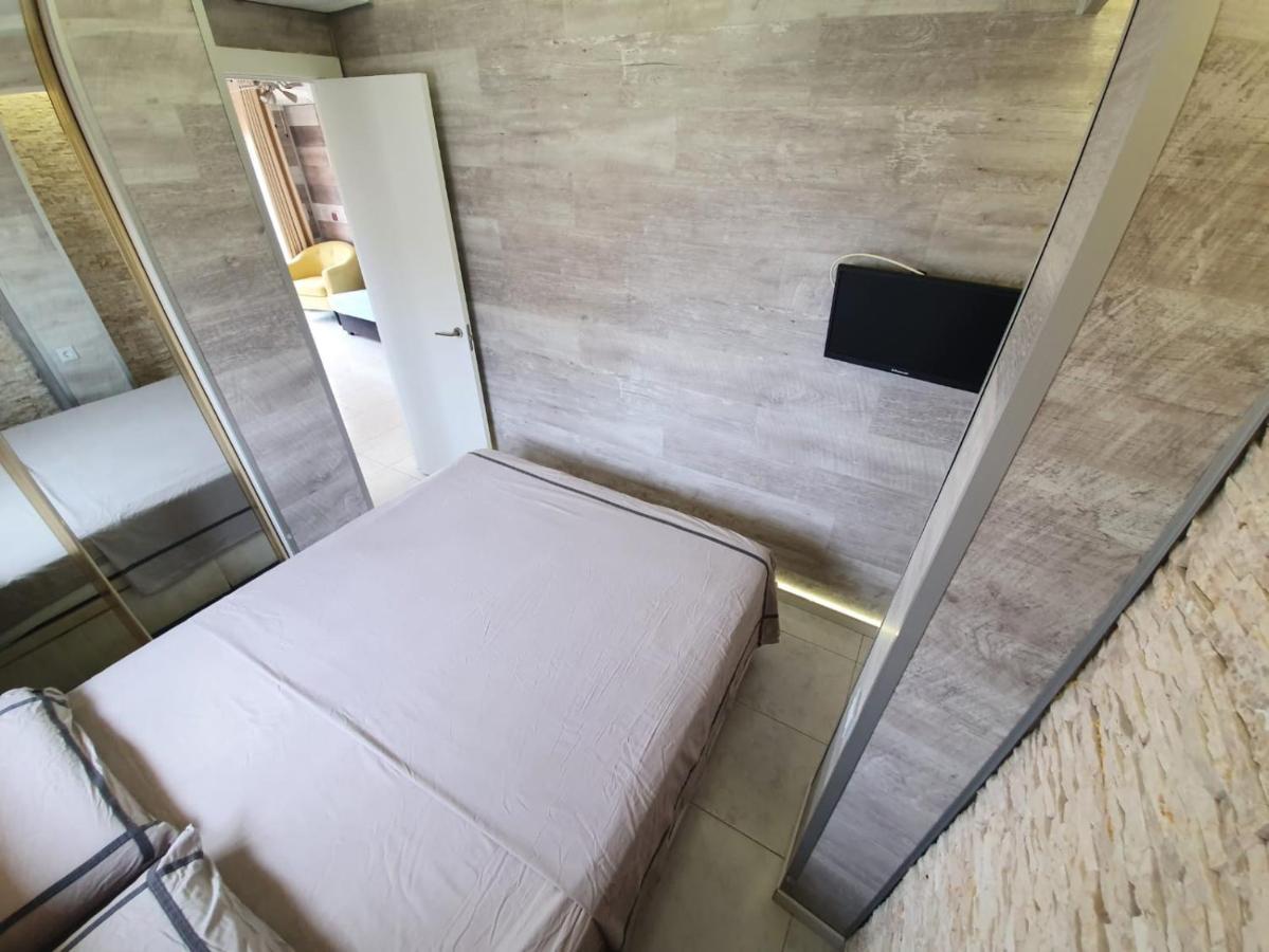 Apartamento En Salou Con Las Vistas Al Port Aventura Exterior photo